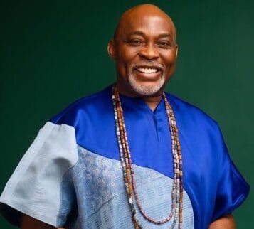 Vie privée authentique de Richard Mofe Damijo: Biographie, enfants, taille, origine, fortune, épouse (2024)