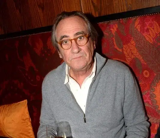 Tout sur Philippe Lavil : Taille, Âge, Vie privée, Fortune... en 2025