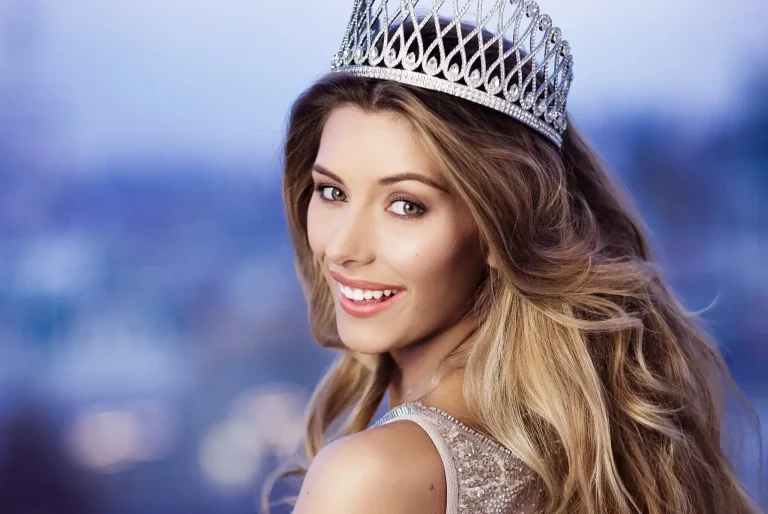 Camille Cerf : Taille, âge, Couple, Famille, Mariage, Origine, Fortune et Carrière en 2025
