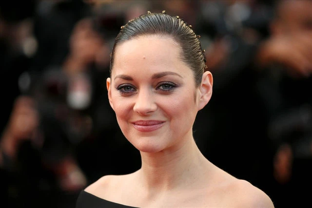 Marion Cotillard : Biographie, âge, origine, vie privée 2025 1 Marion Cotillard : Biographie, âge, origine, vie privée 2025