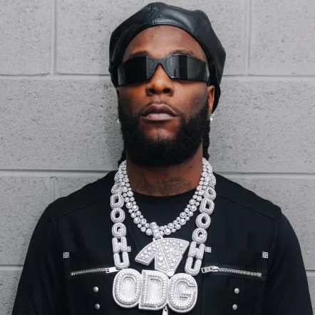 Tout sur Burna Boy : Age, vie privée, fortune en 2025