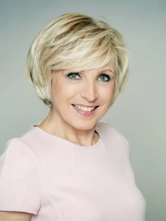 Tout sur Évelyne Dhéliat: Age, fortune, vie privée en 2025 1 Évelyne Dhéliat