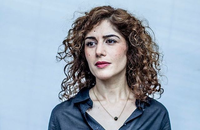 Abnousse Shalmani Époux, Âge, Vie privée, Fortune