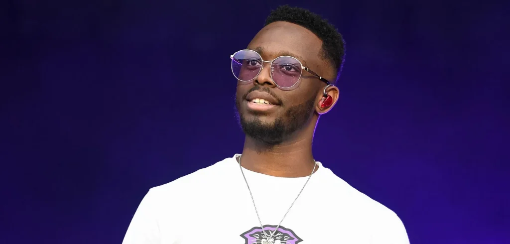 Dadju (2025): Âge, Origine, Fortune, Vie Privée, taille