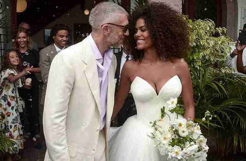 Tina Kunakey Âge, Origines, Couple, Fortune, Vie privée, MAriage