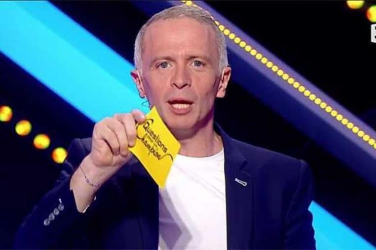 Samuel Étienne (2025) – âge, épouse, vie privée, fortune, Journaliste 4 questions pour un champion word2