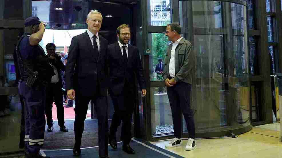 Bruno Le Maire : Taille, Epouse, Fortune, Vie privée (2025) 1 Bruno Le Maire Taille, Epouse, Fortune, Vie privée