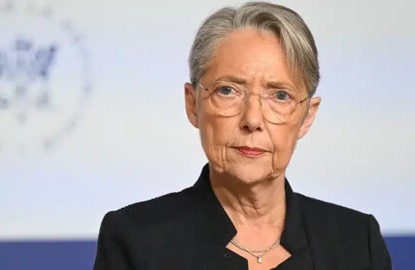 Élisabeth Borne : Bio, Taille, Mari, Jeune, Fils, Fortune en 2025 1 Élisabeth Borne Bio, Taille, Mari, Jeune, Fils, Fortune