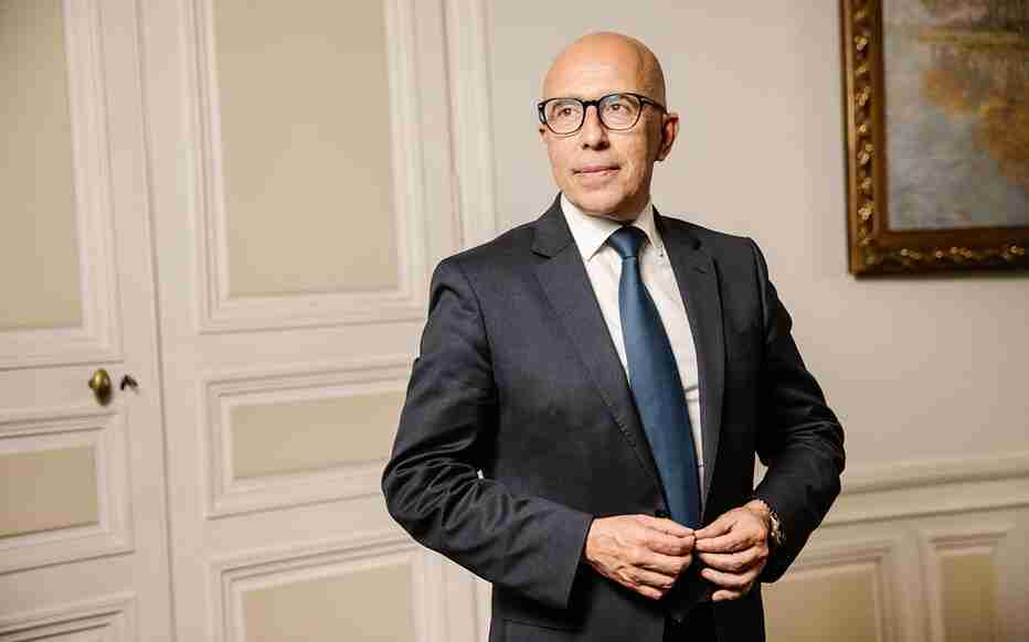 Éric Ciotti : Taille, Origine, Epouse, Fortune, Vie privée (2025) 2 Éric Ciotti Taille, Origine, Epouse, Fortune, Vie privée