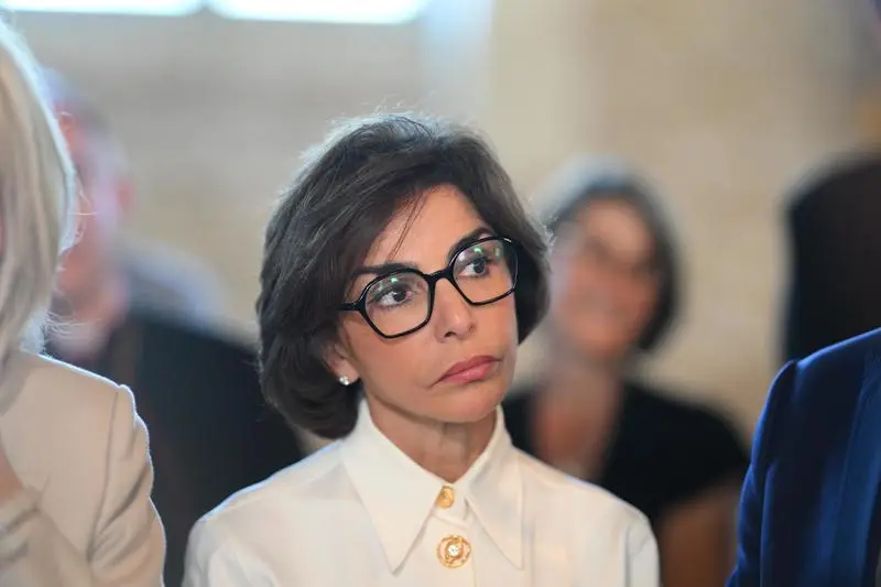 Rachida Dati Taille, Mari, Fortune, Mandats, Vie privée
