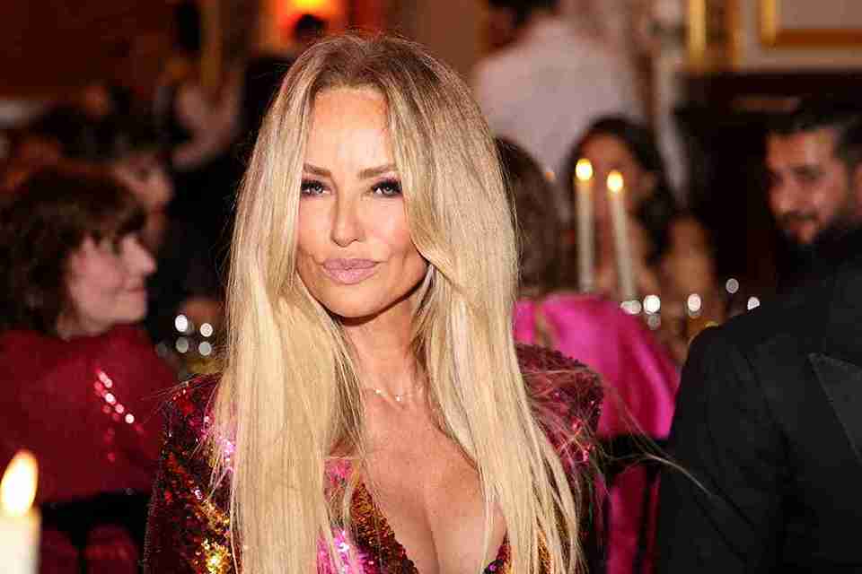 Adriana Karembeu (2025): Âge, taille, couple, fortune, vie privée 1 Adriana Karembeu Âge, taille, couple, fortune, vie privée