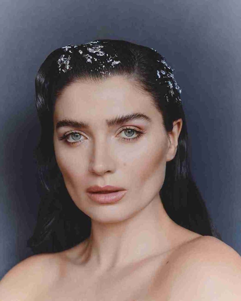Eve Hewson Age, Height, Net Worth, Husband and bio