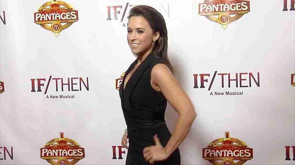 Lacey Chabert: Bio, Age, Height, Husband, Net Worth (2025) 2 Lacey Chabert Wiki, Age, Height, Husband, Net Worth