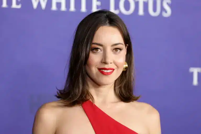 Aubrey Plaza Age, height, movies, husband, net worth