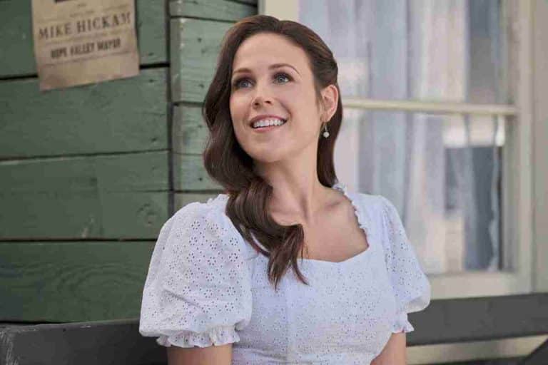 Erin Krakow age, height, movies, net worth, husband