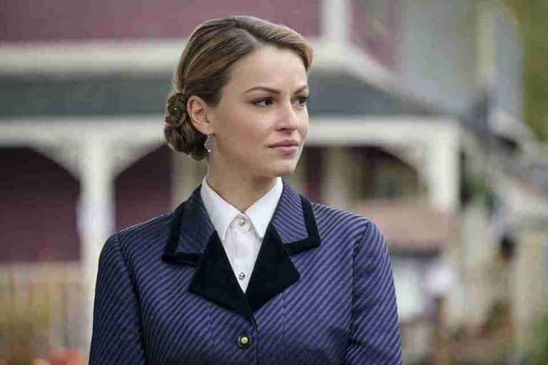 Kayla Wallace Bio, age, height, movies, net worth (2026)