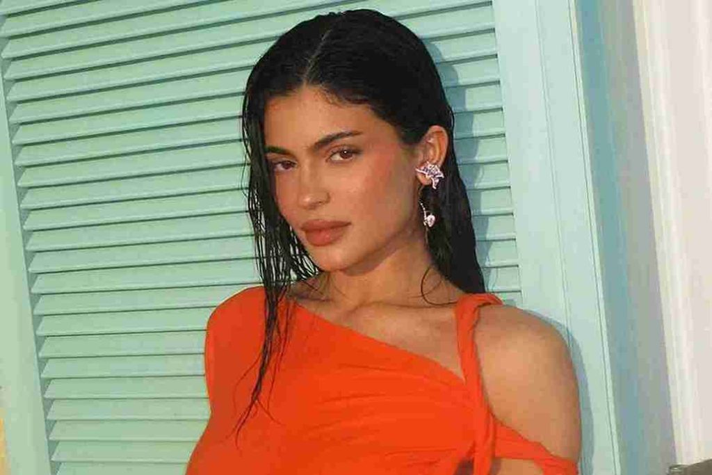 Kylie Jenner : Bio, age, hieght, bf, net worth (2026) 2 Kylie Jenner age, hieght, bf, net worth