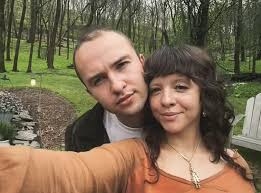 Melanie Martinez: Age, height, boyfriend, net worth (2026) 2 Melanie Martinez boyfriend