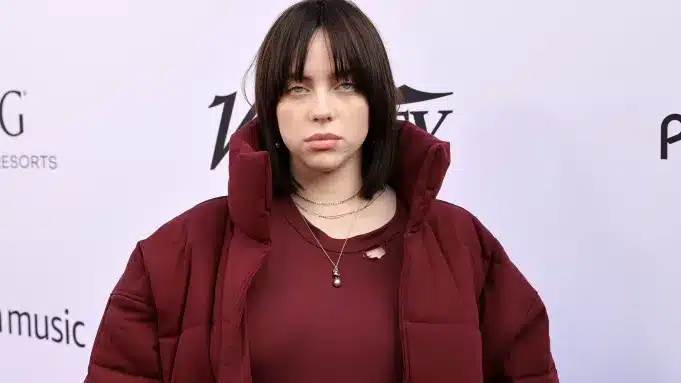 Billie Eilish Height, Net Worth, Private Life, Boyfriend
