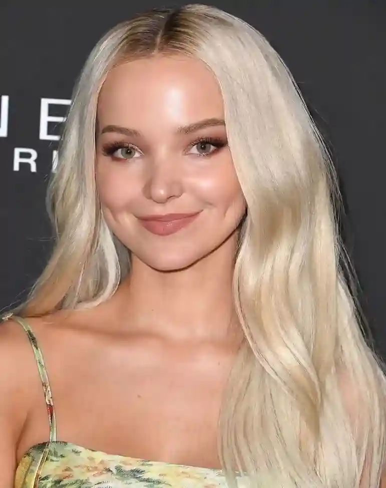 Dove Cameron age, movies, height, net worth, personal life