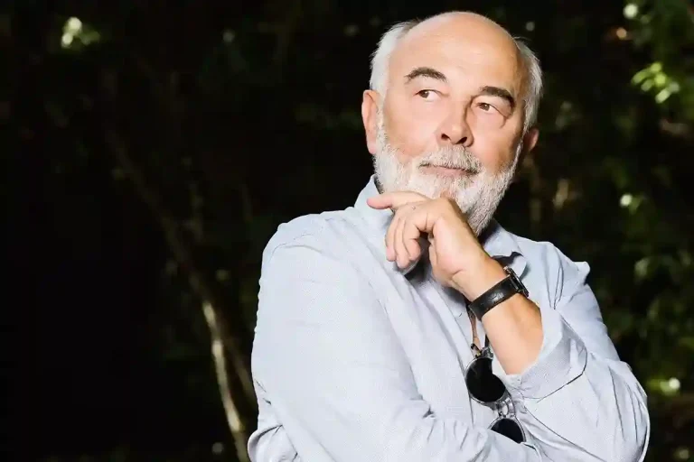 Gérard Jugnot âge, taille, fortune et vie privée