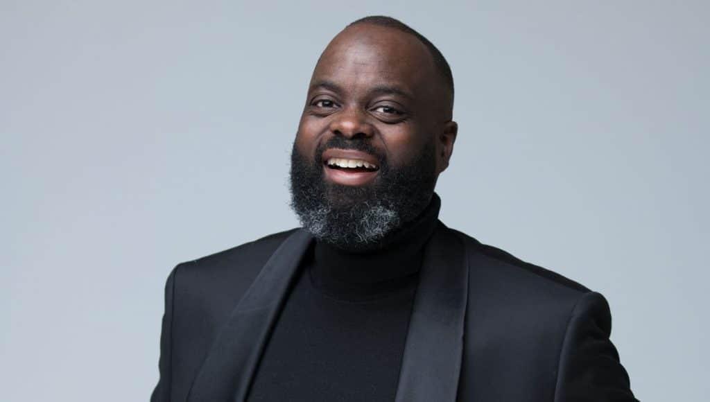 Issa Doumbia: age, taille, fotune, compagne, vie privée (2026) 2 Issa Doumbia age, taille, fotune, compagne, vie privée