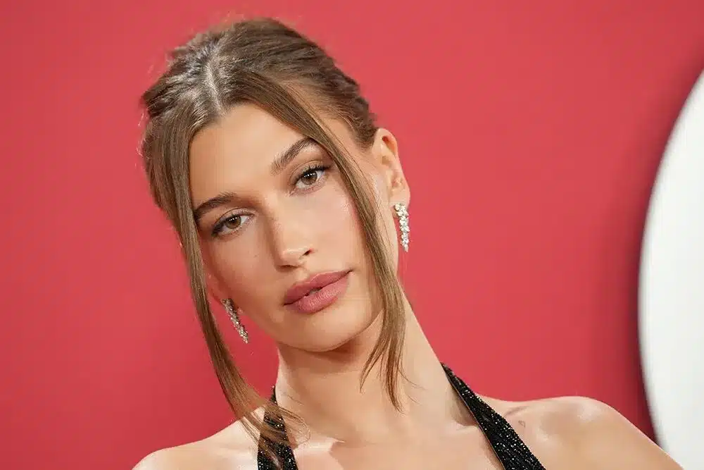 Hailey Bieber Biography, Age, Height, Net Worth