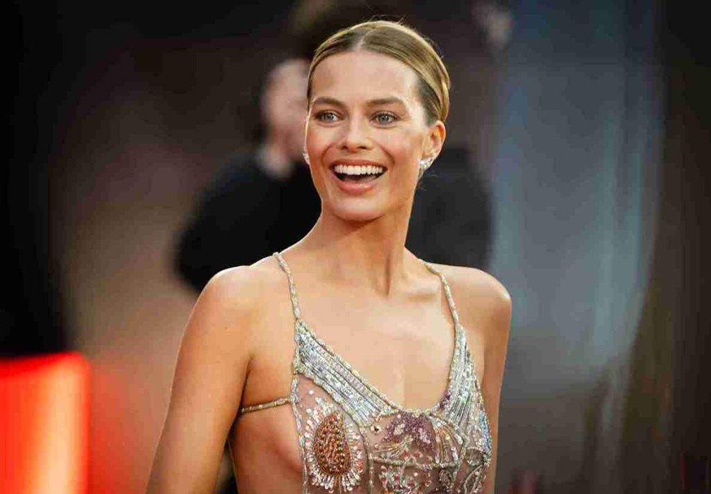 Margot Robbie Age, Height, Movies, Net Worth, Husband
