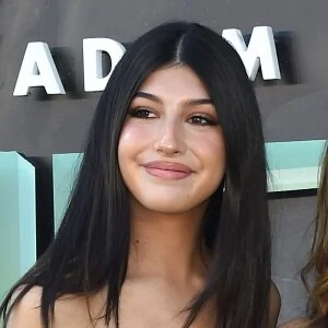 Sunny Sandler Age, Height, Movies, Net Worth, boyfriend? (2026) 1 Sunny Sandler net worth