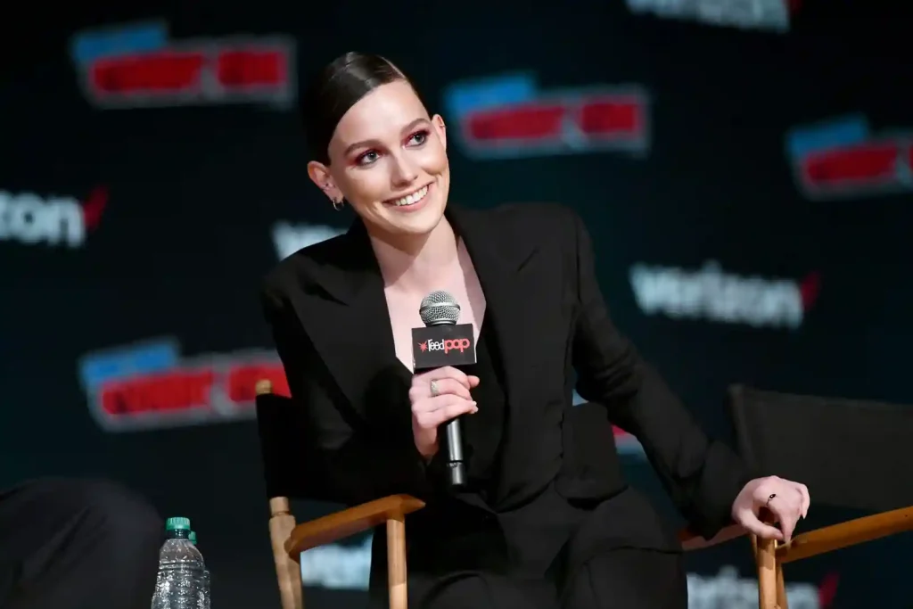 Victoria Pedretti Net worth