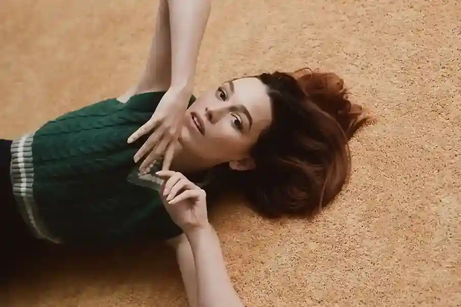 Victoria Pedretti biography