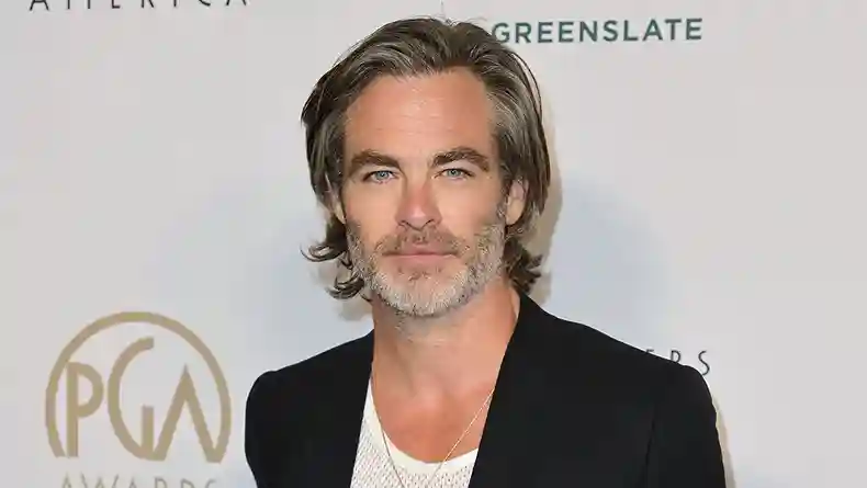 Chris Pine biography