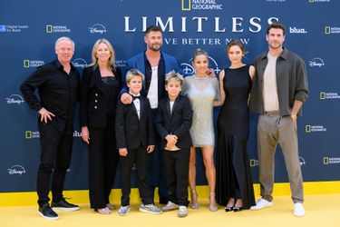 Liam Hemsworth family