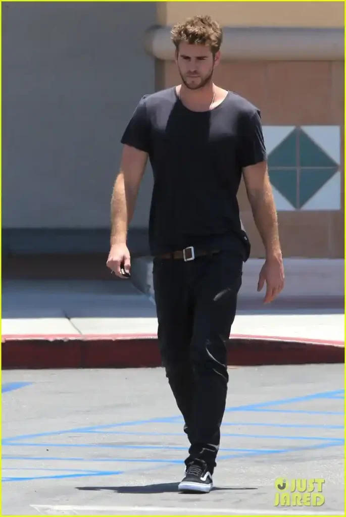 Liam Hemsworth height