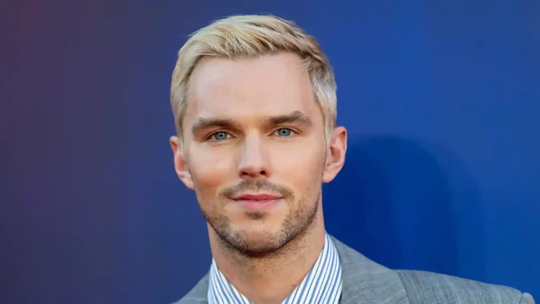Nicholas Hoult Biography