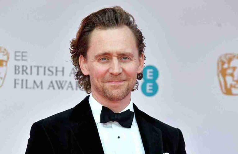 Tom Hiddleston biography