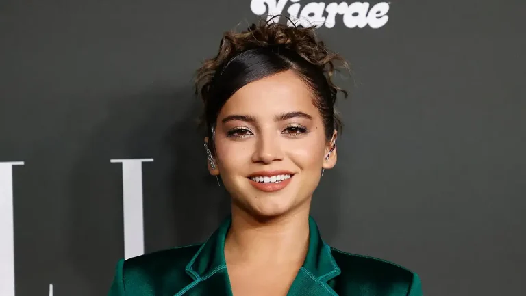 Isabela Merced biography