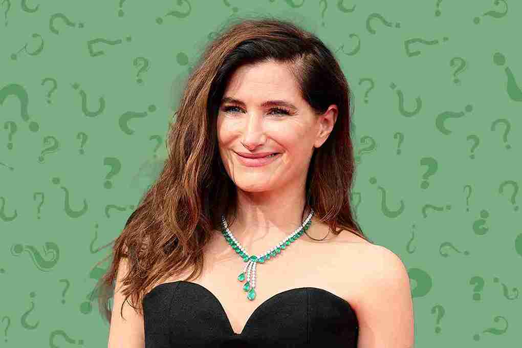 Kathryn Hahn biography