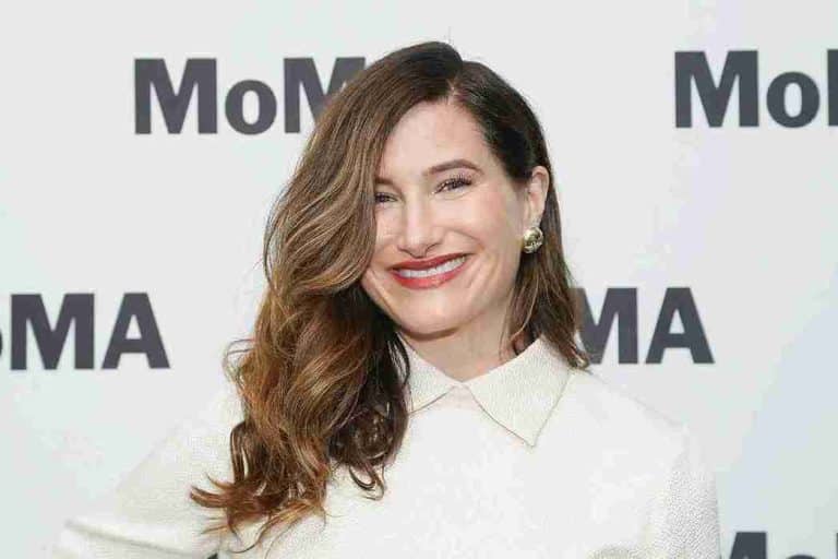Kathryn Hahn biography