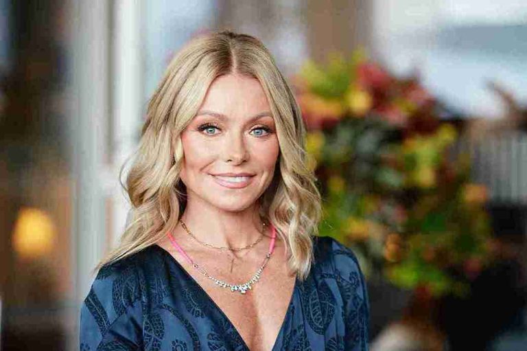 Kelly Ripa biography: age, husband, height, net worth (2026) Kelly Ripa biography