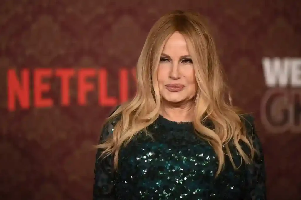 Jennifer Coolidge biography
