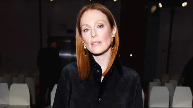 Julianne Moore biography