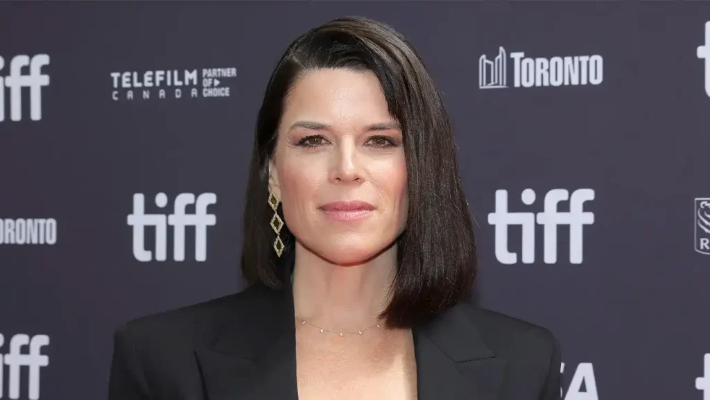 Neve Campbell biography