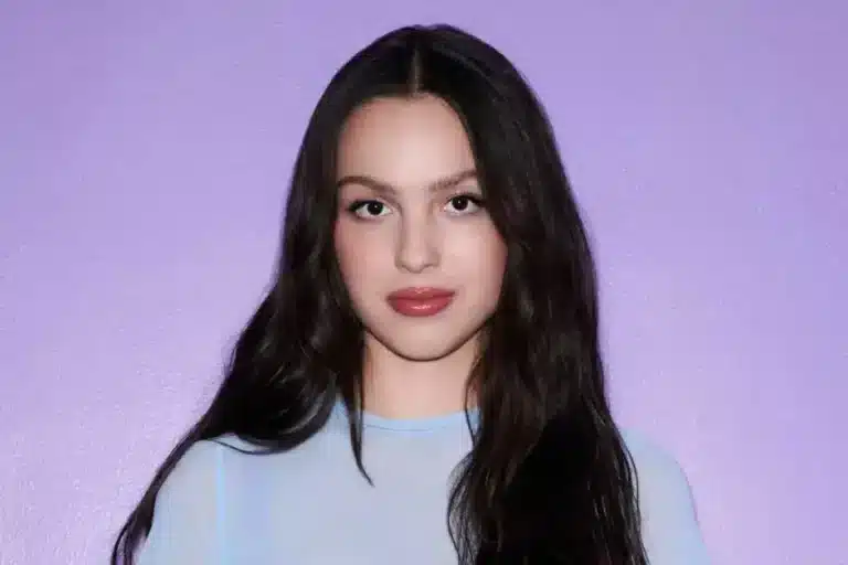 Olivia Rodrigo biography: age, height, net worth, husband? (2026) Olivia Rodrigo biography