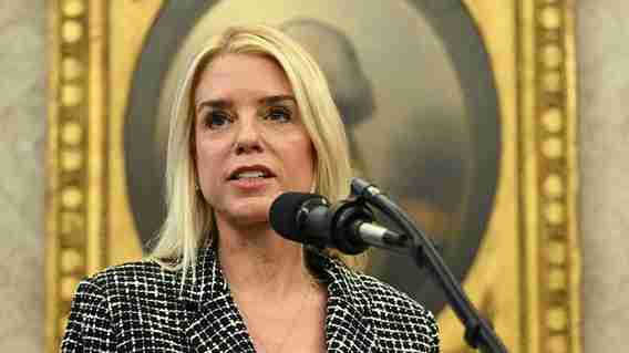 Pam Bondi biography: age, height, net worth, husband? (2026) 1 Pam Bondi biography