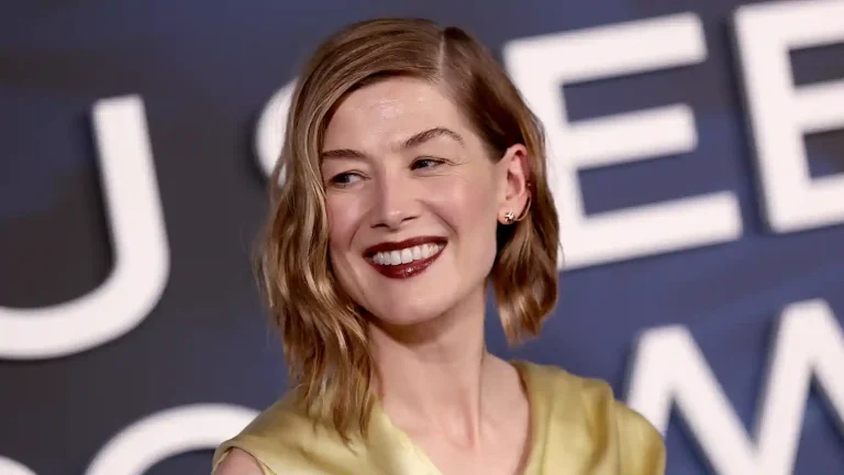Rosamund Pike biography