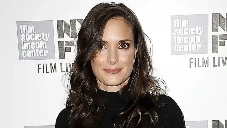 Winona Ryder biography