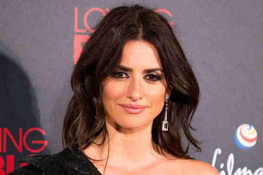 Penélope Cruz age and hieght